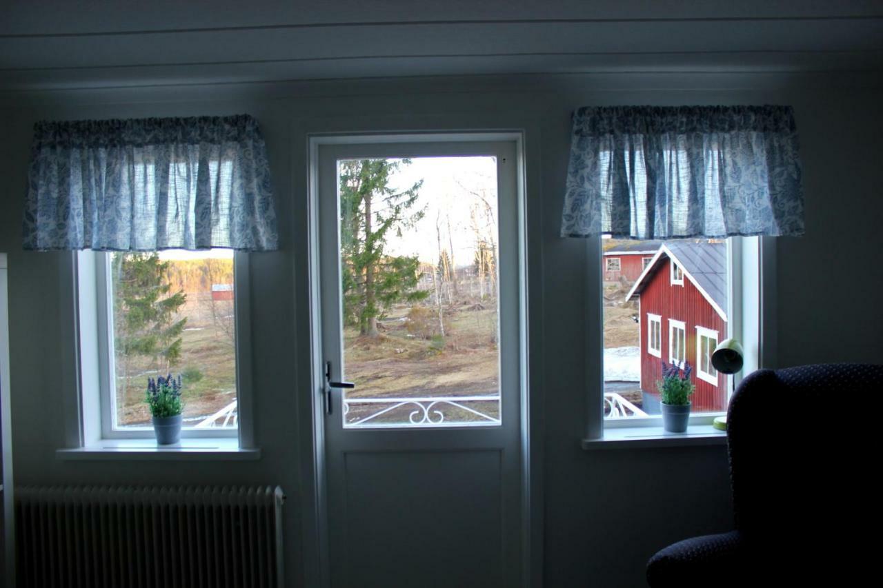 Ett Hus Med 3 Sovrum Med Supersnabba Internet Fiberanslutningen 1000Mb-100Mb I Hoeg, 7 Minuter Fran Hudiksvall Esterno foto